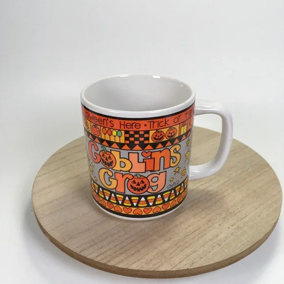 Vintage Love N Stuff Halloween Mugs Set of 4 - Picture 2 of 10